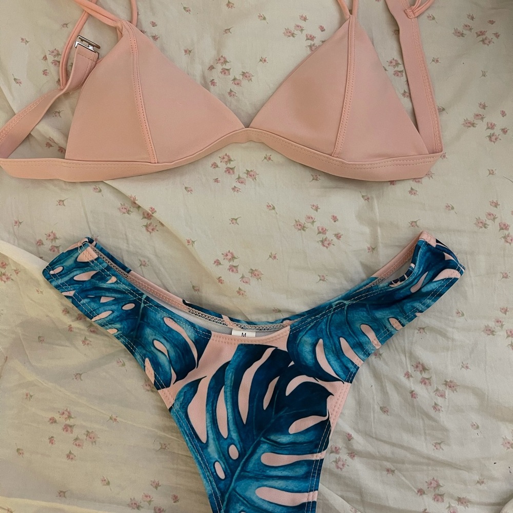 Bathing suit